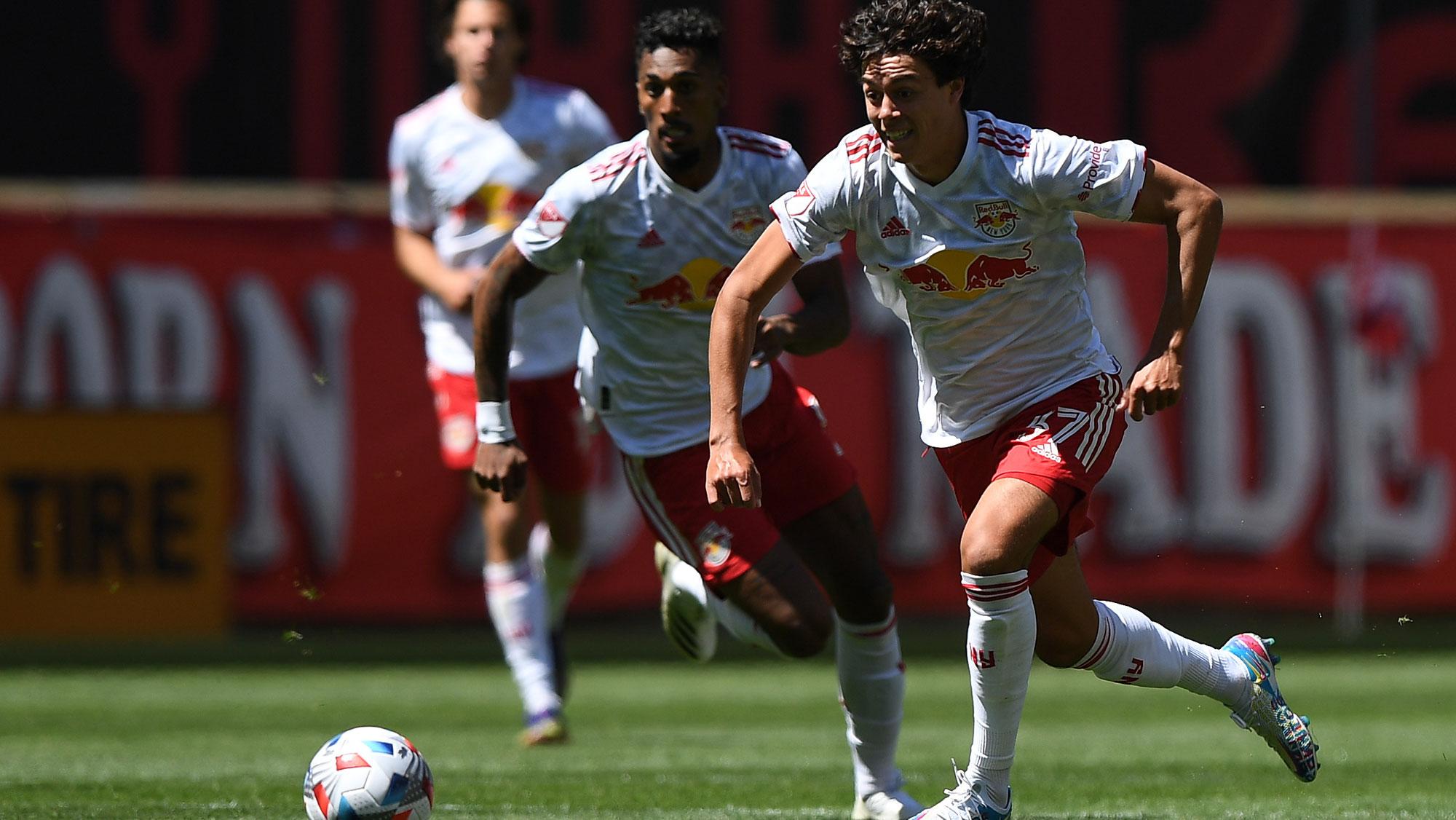 Caden Clark Biography: Age, Parents, Salary, Net Worth and Football Journey 20 Image