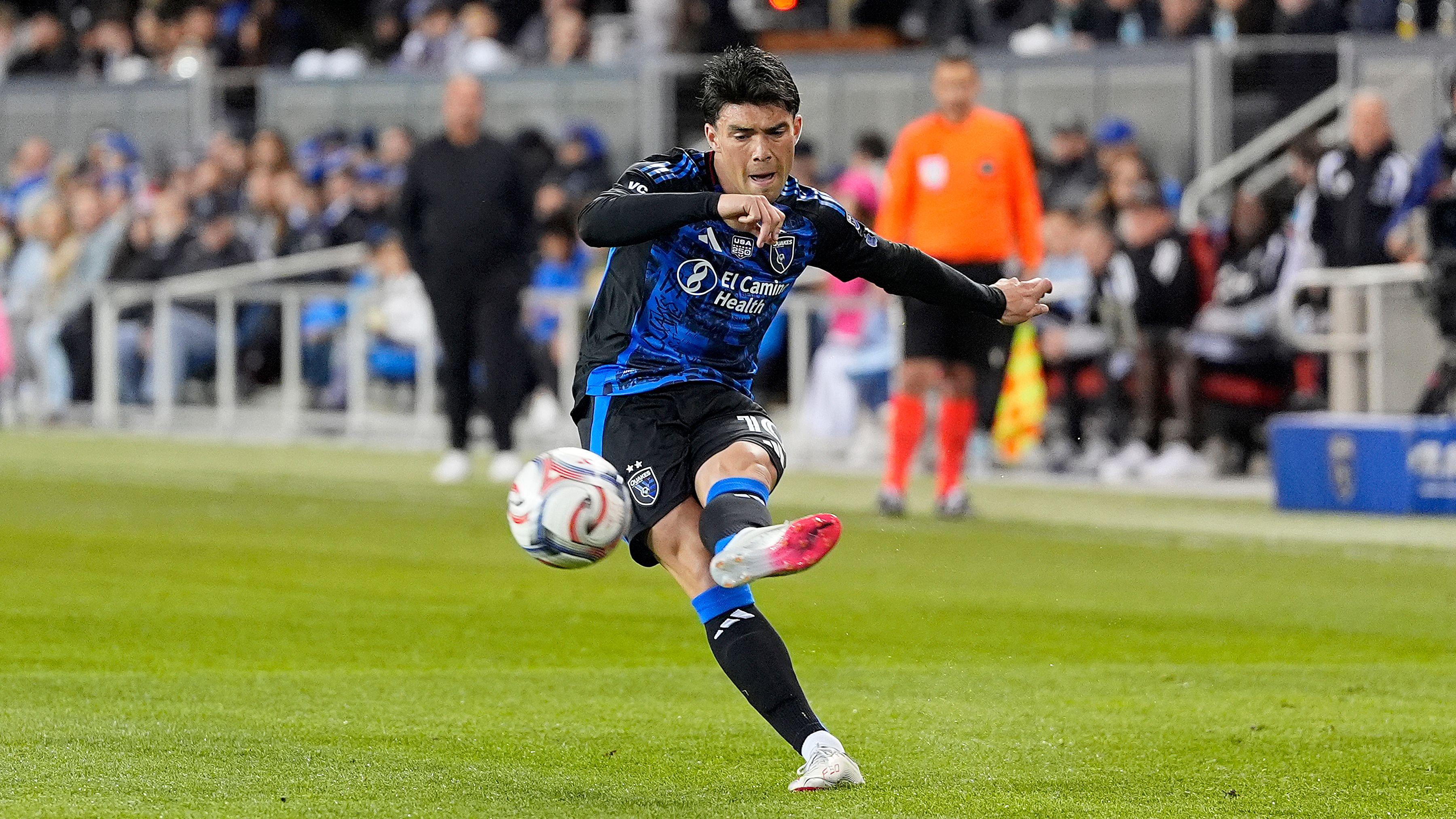 Niko Tsakiris Biography: Age, Family, Salary and Career Story 17 Image