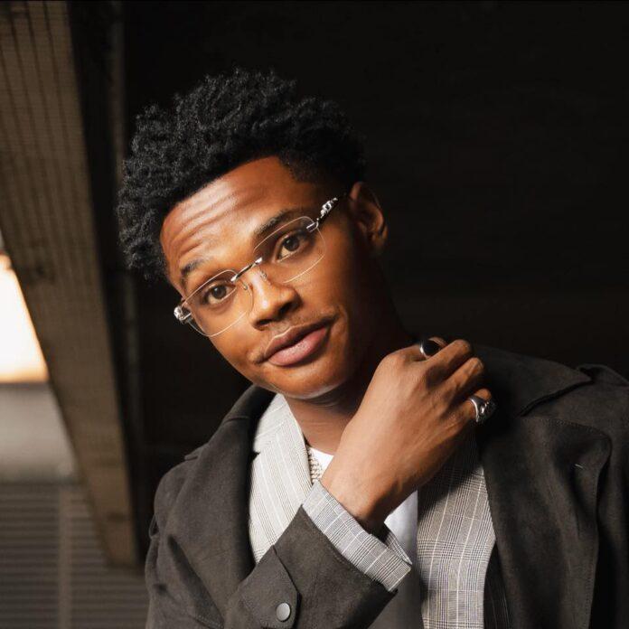 Dezny Biography: Age, Career, Family, Net Worth and Success Story 5 Dezny Biography, Age, Real Name, Net Worth, Comedy - Charge9ja
